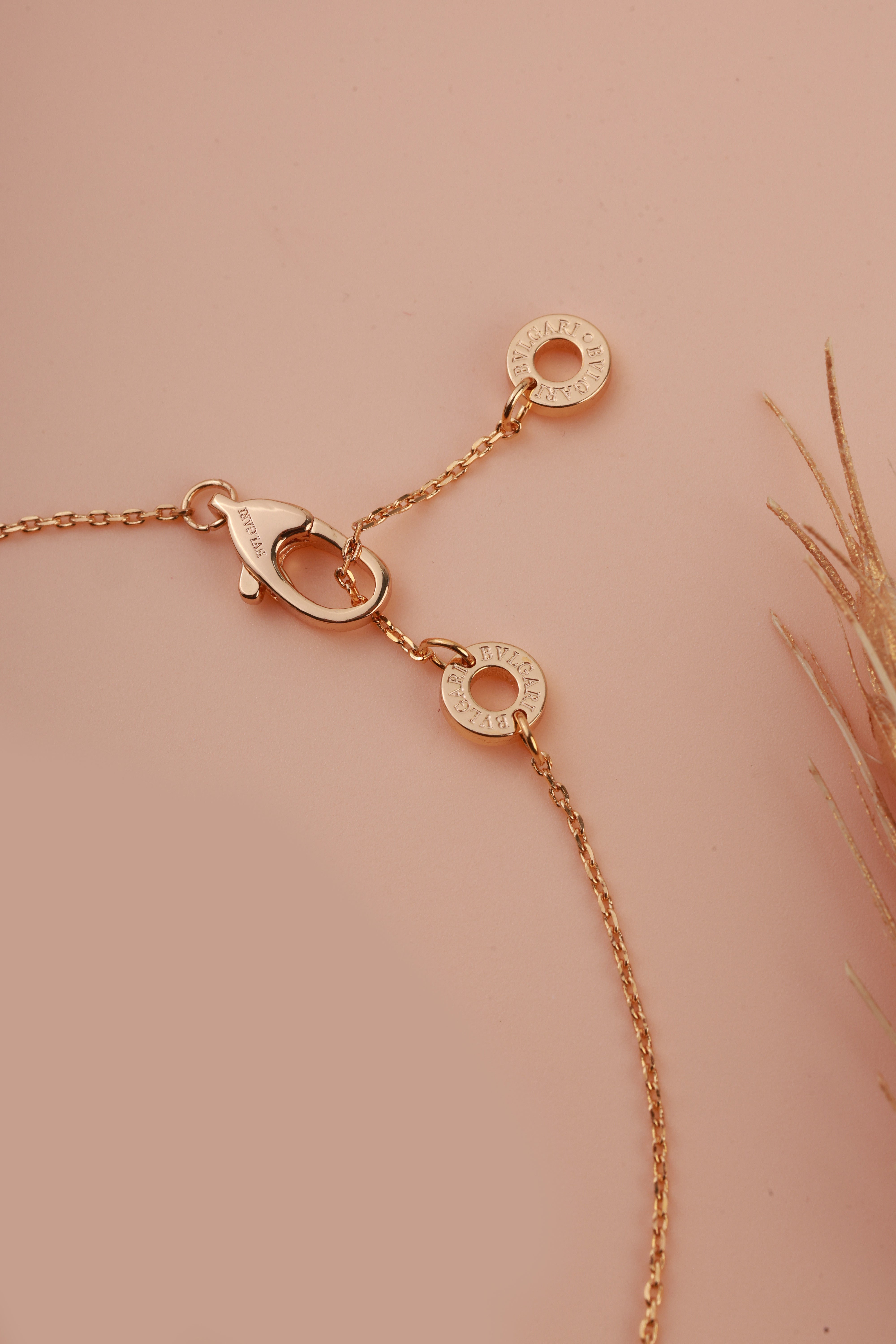 Gold Gleam Bulgaree Neckchain