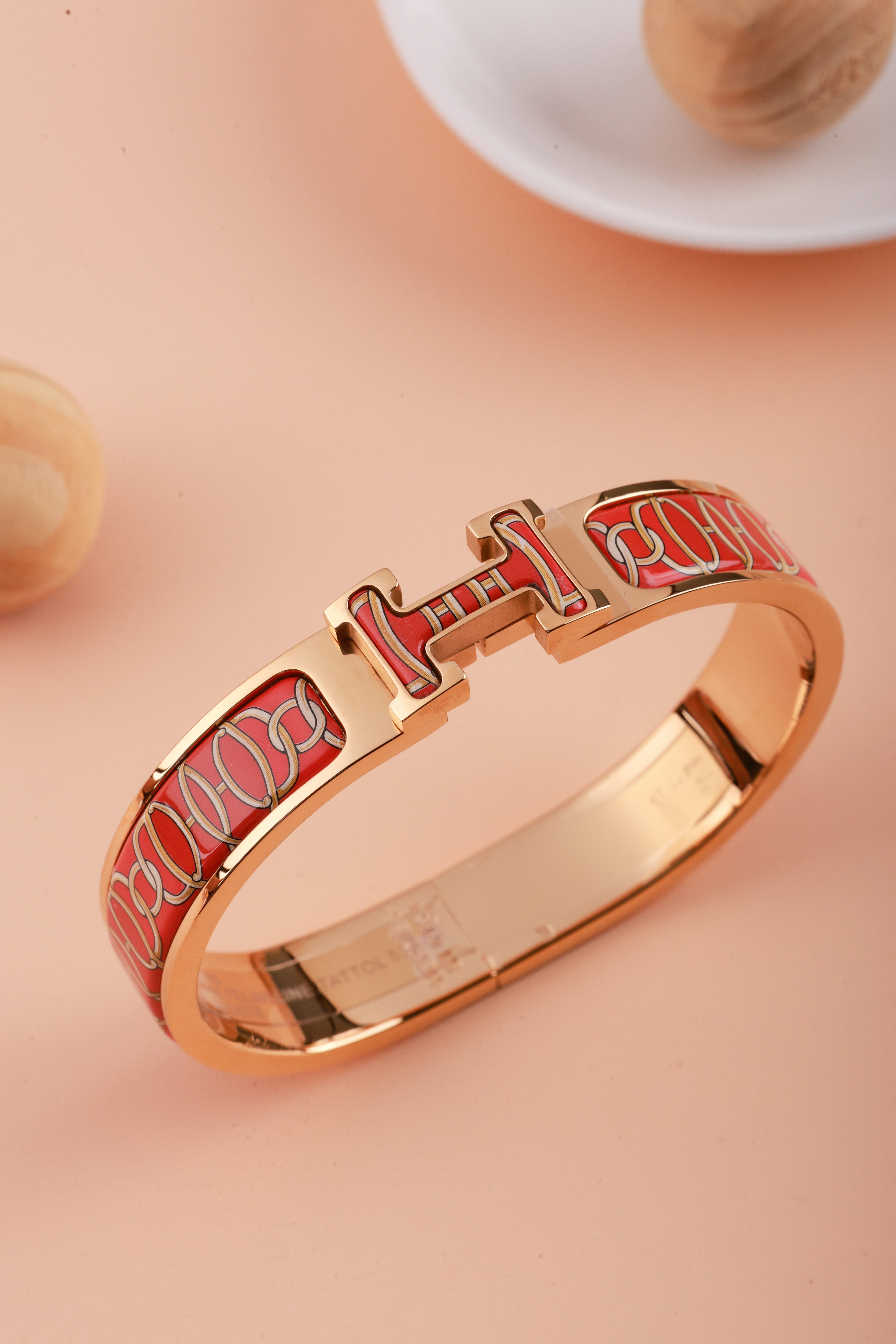 Red Chain Pattern Royal Maze Hermie Bracelet