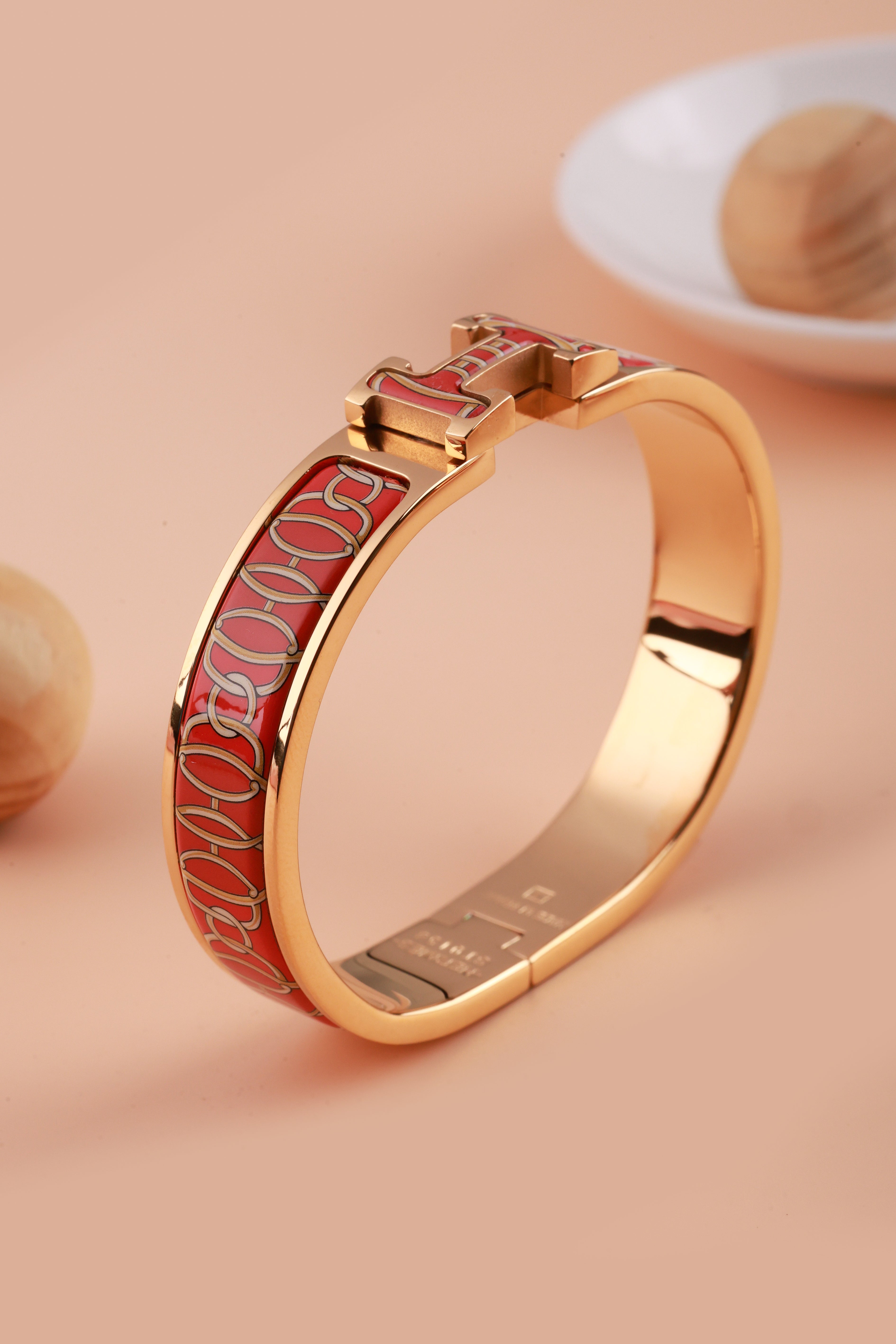 Red Chain Pattern Royal Maze Hermie Bracelet