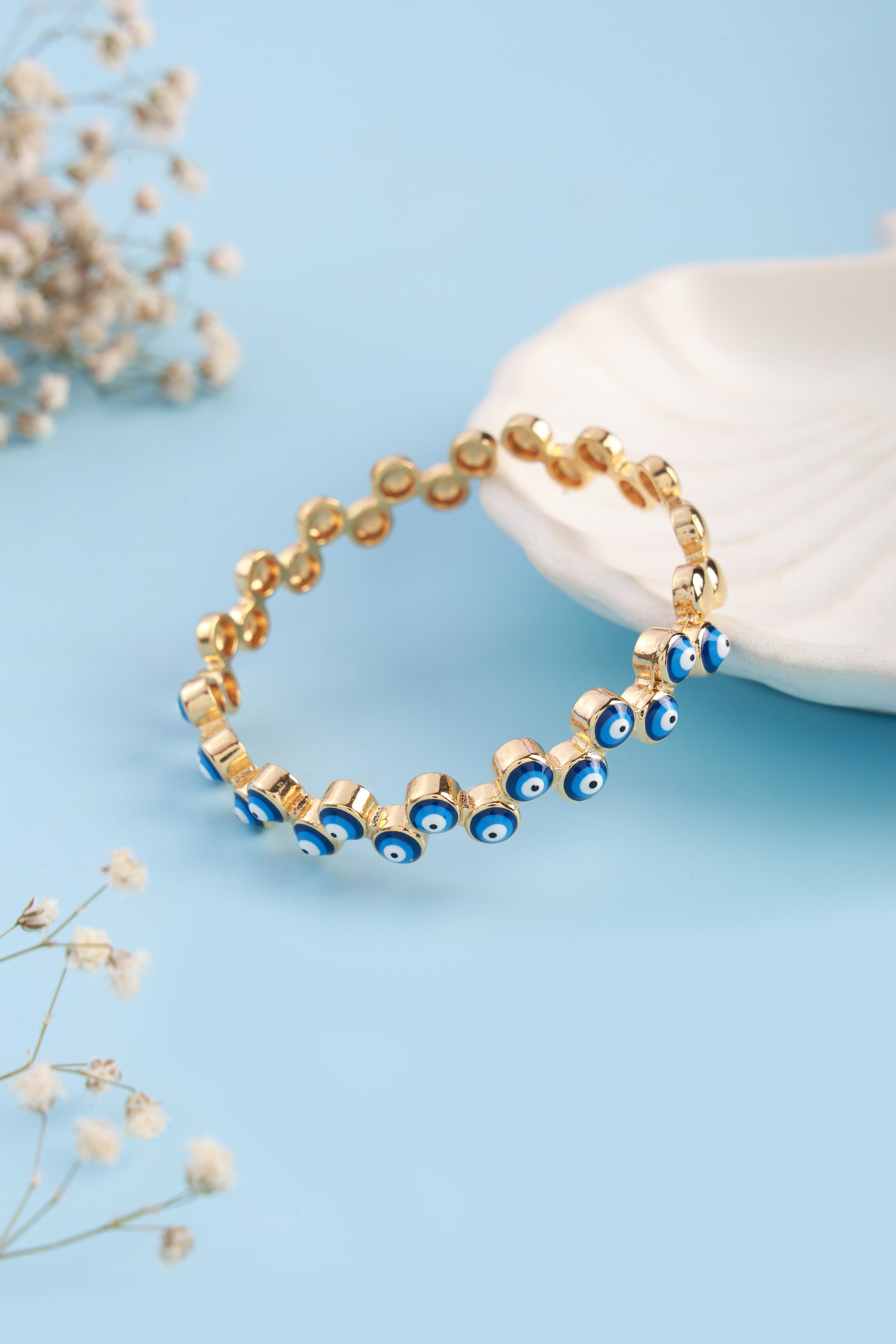 Lucky Shield Bracelet