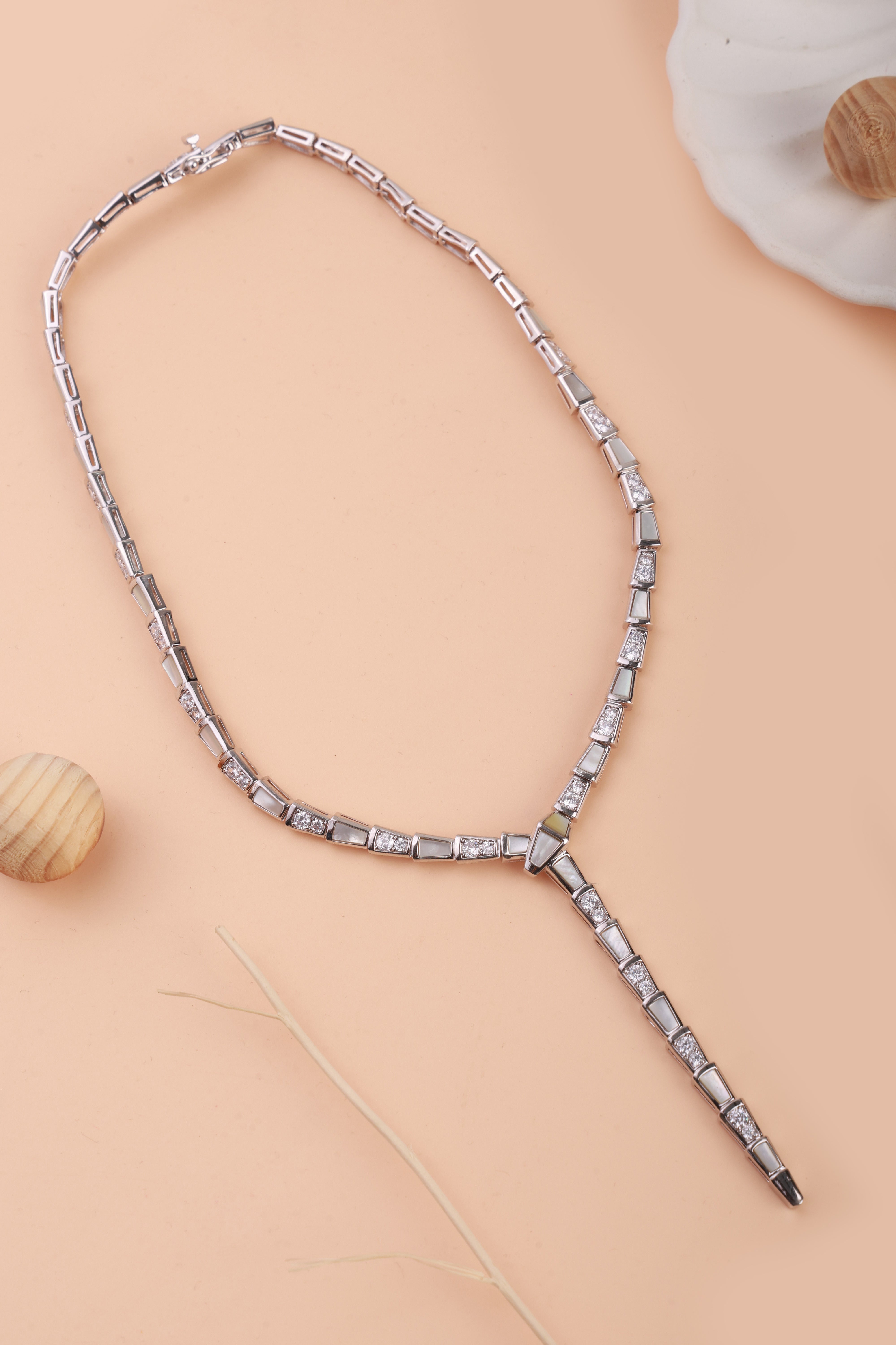 Silver Gleam Bulgaree Neckchain