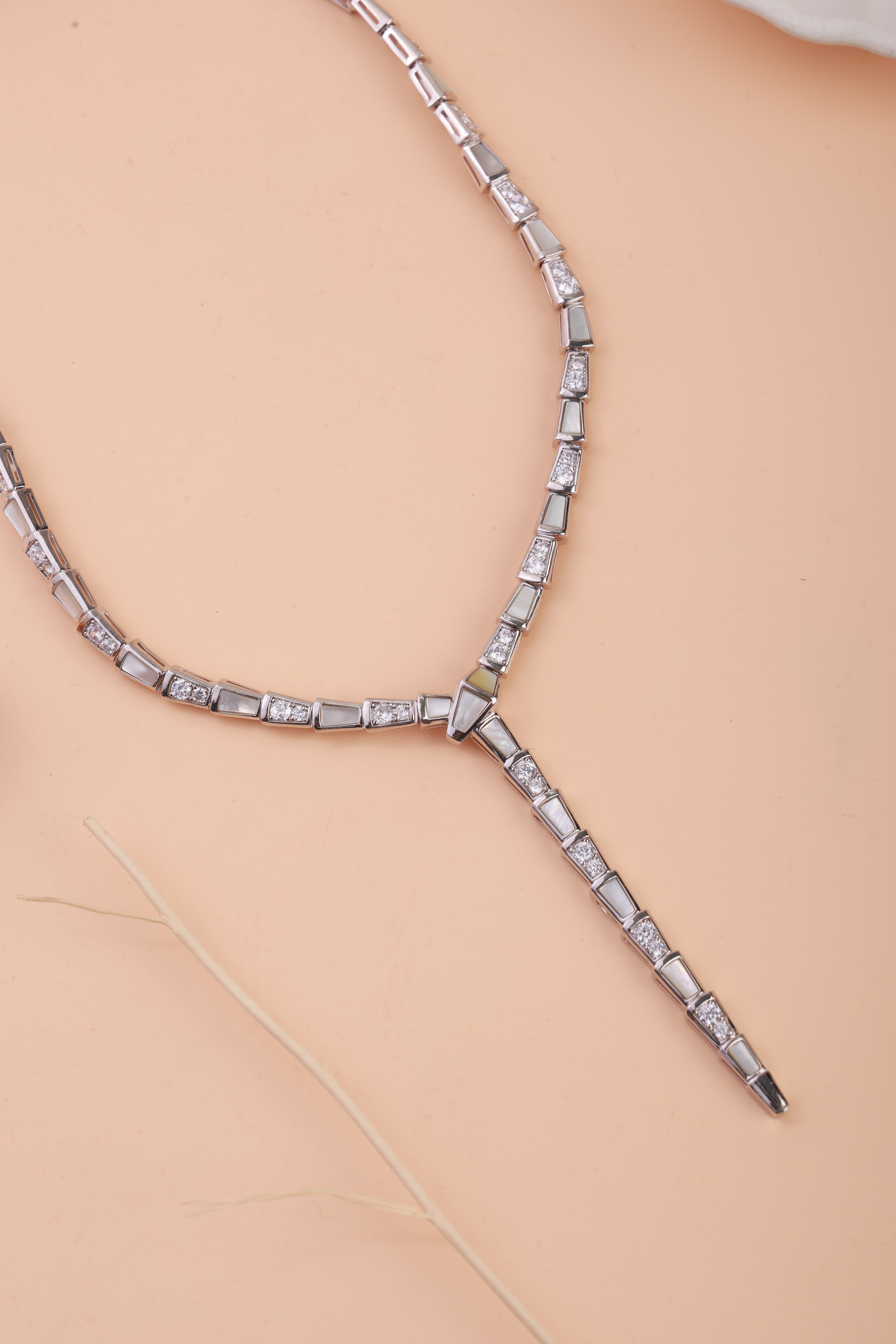 Silver Gleam Bulgaree Neckchain
