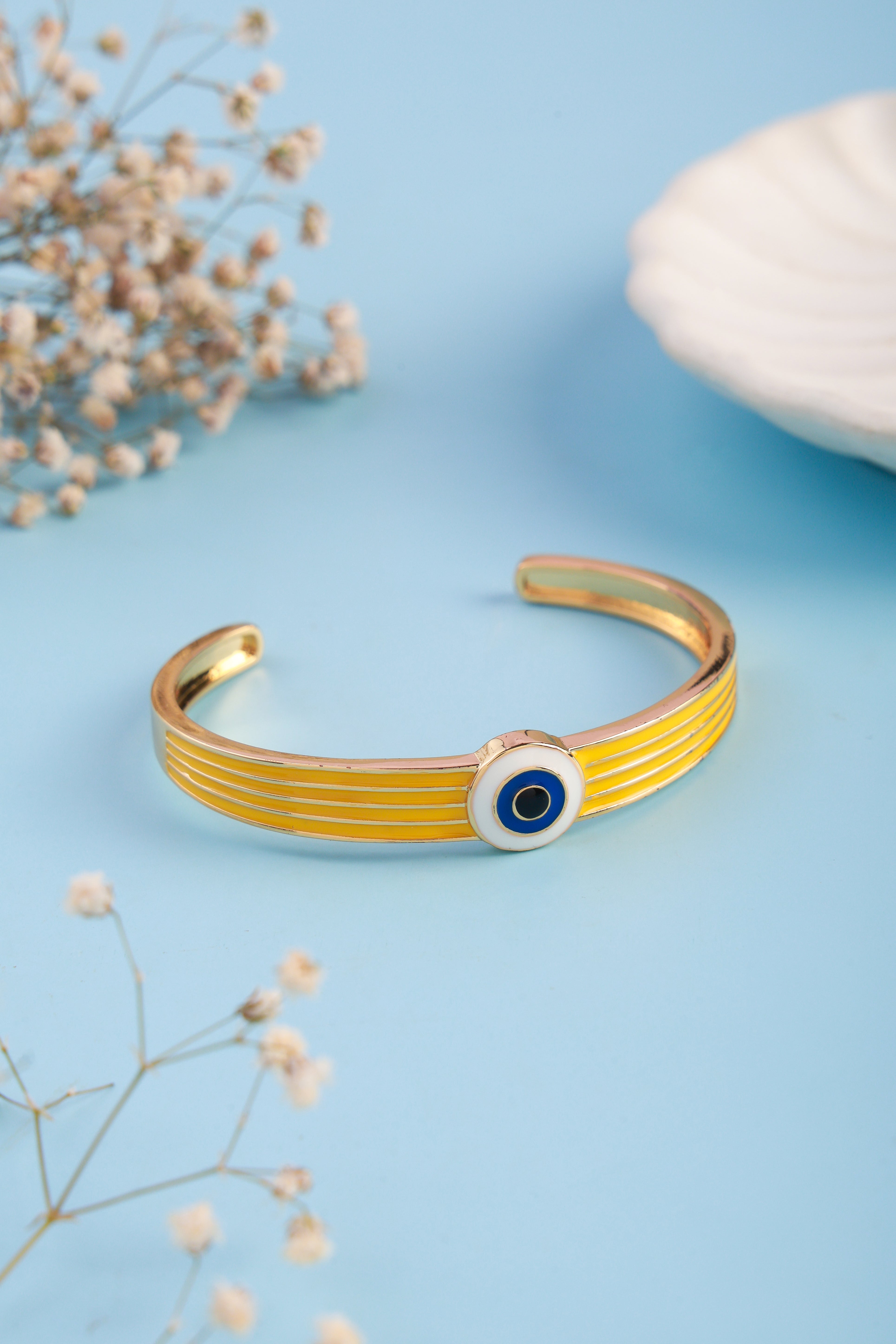 Lustrous Gold Bracelet