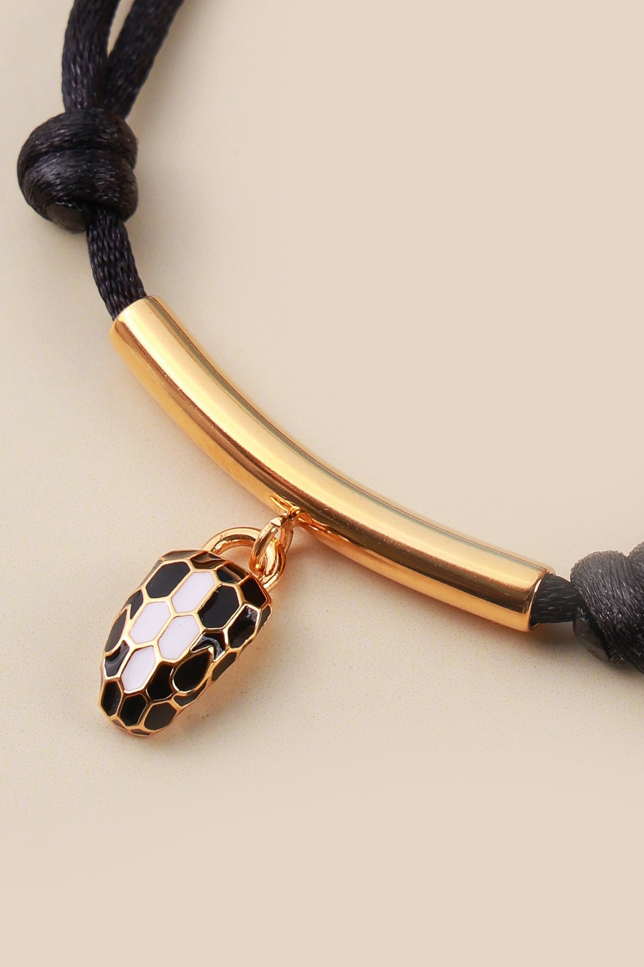 Amavia Bloom Rakhi