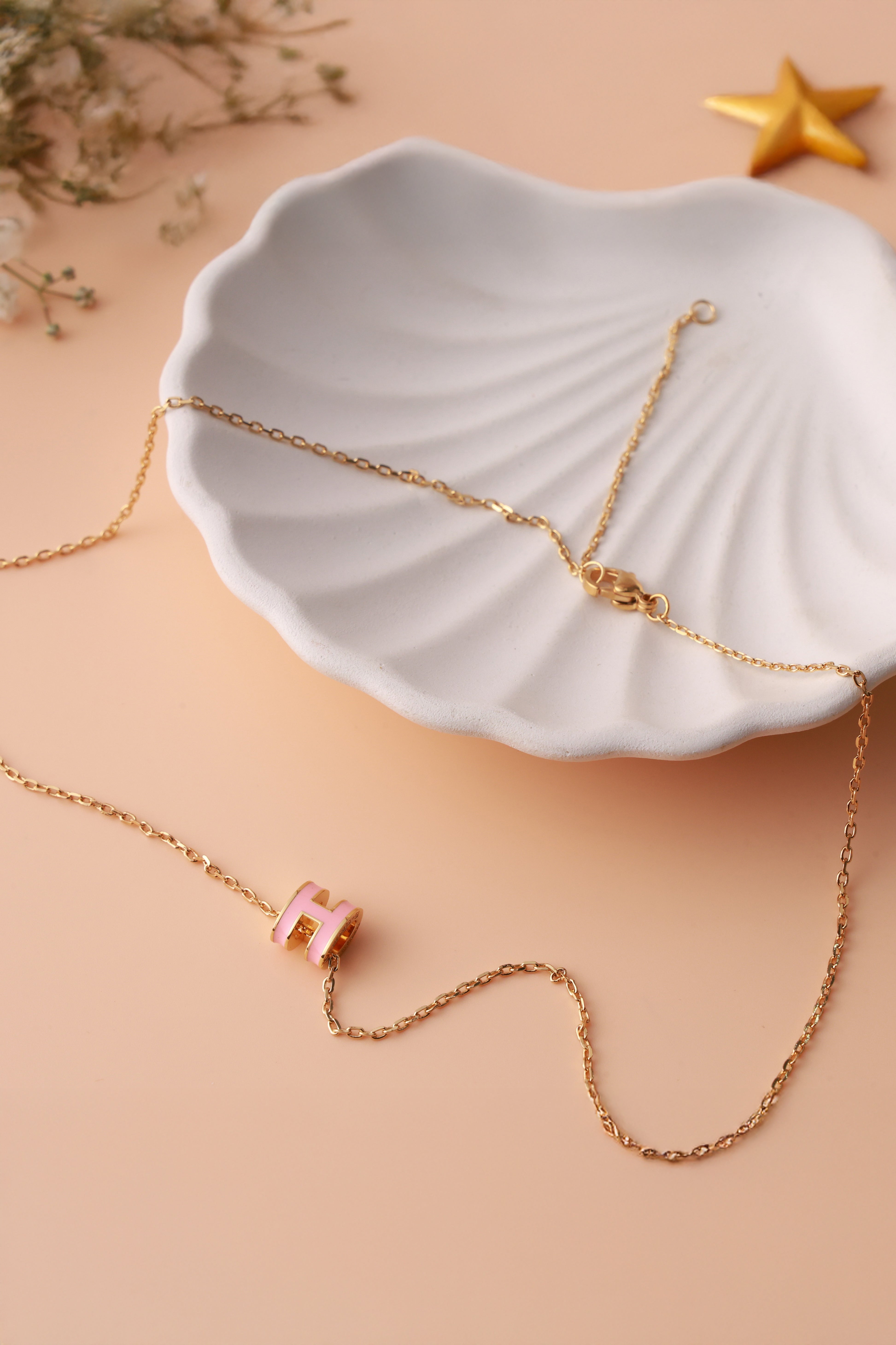 Pink Barrel Luxe Hermie Neckchain