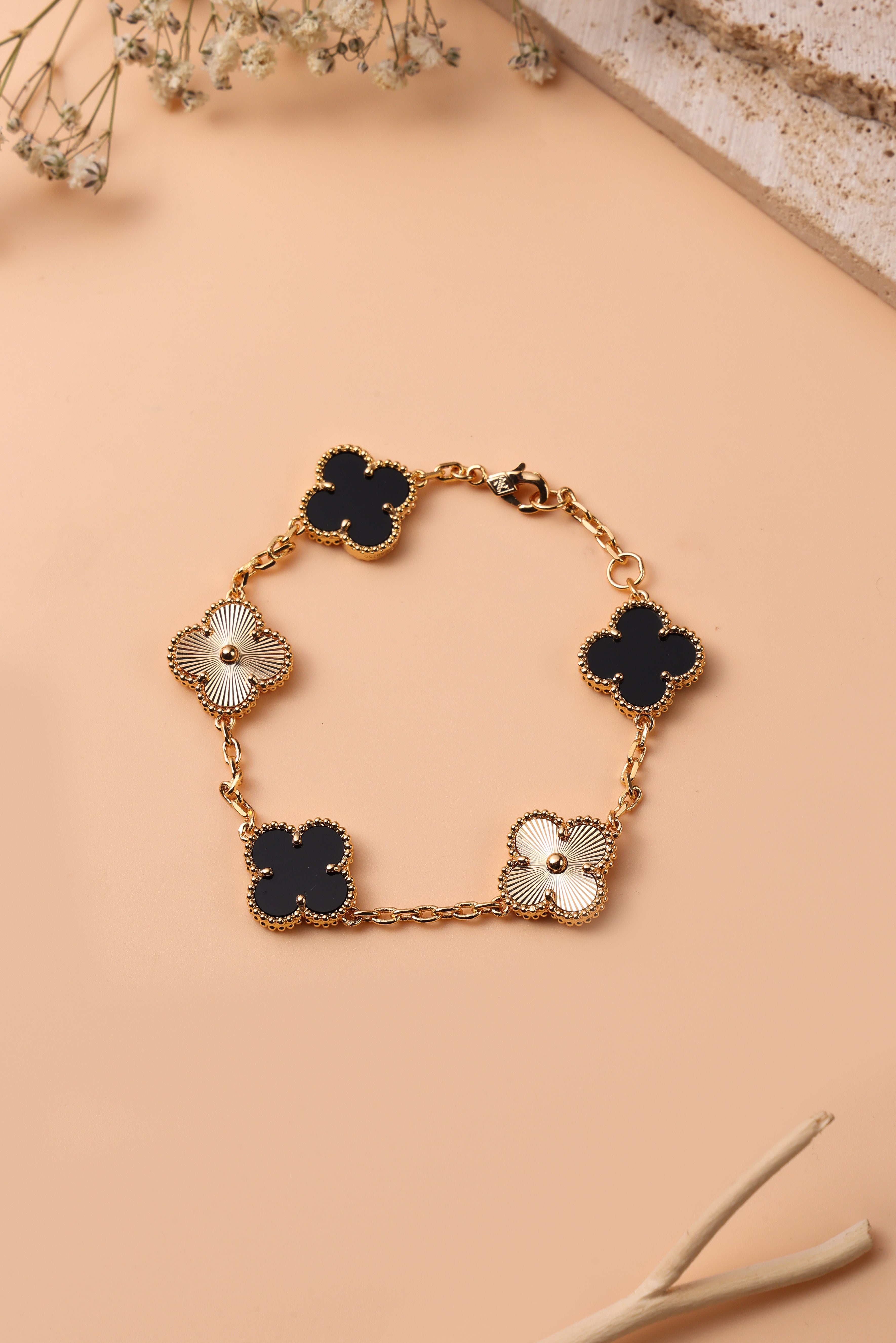 Luxe Aura Bracelet