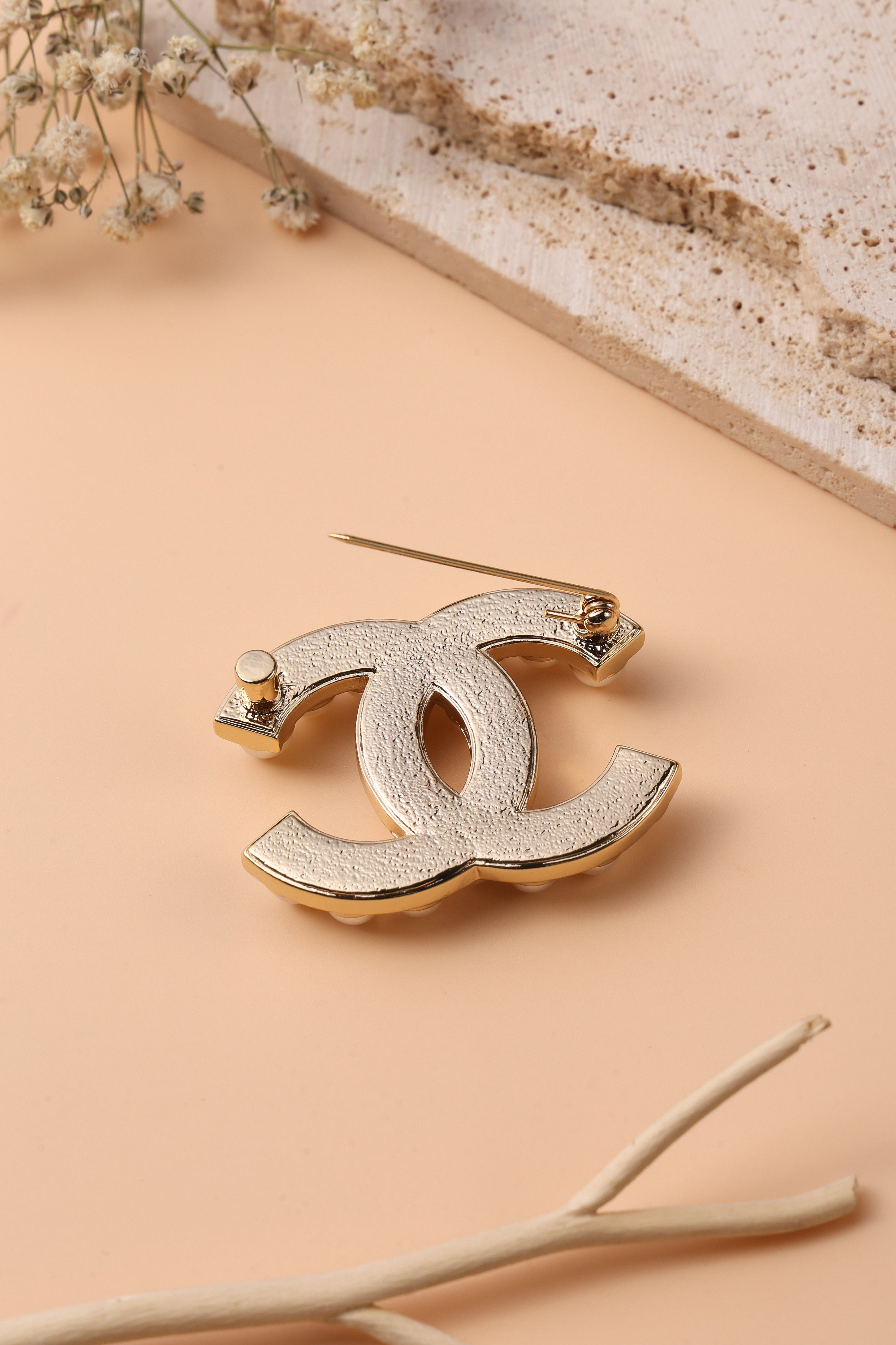 Snow Petal Brooch