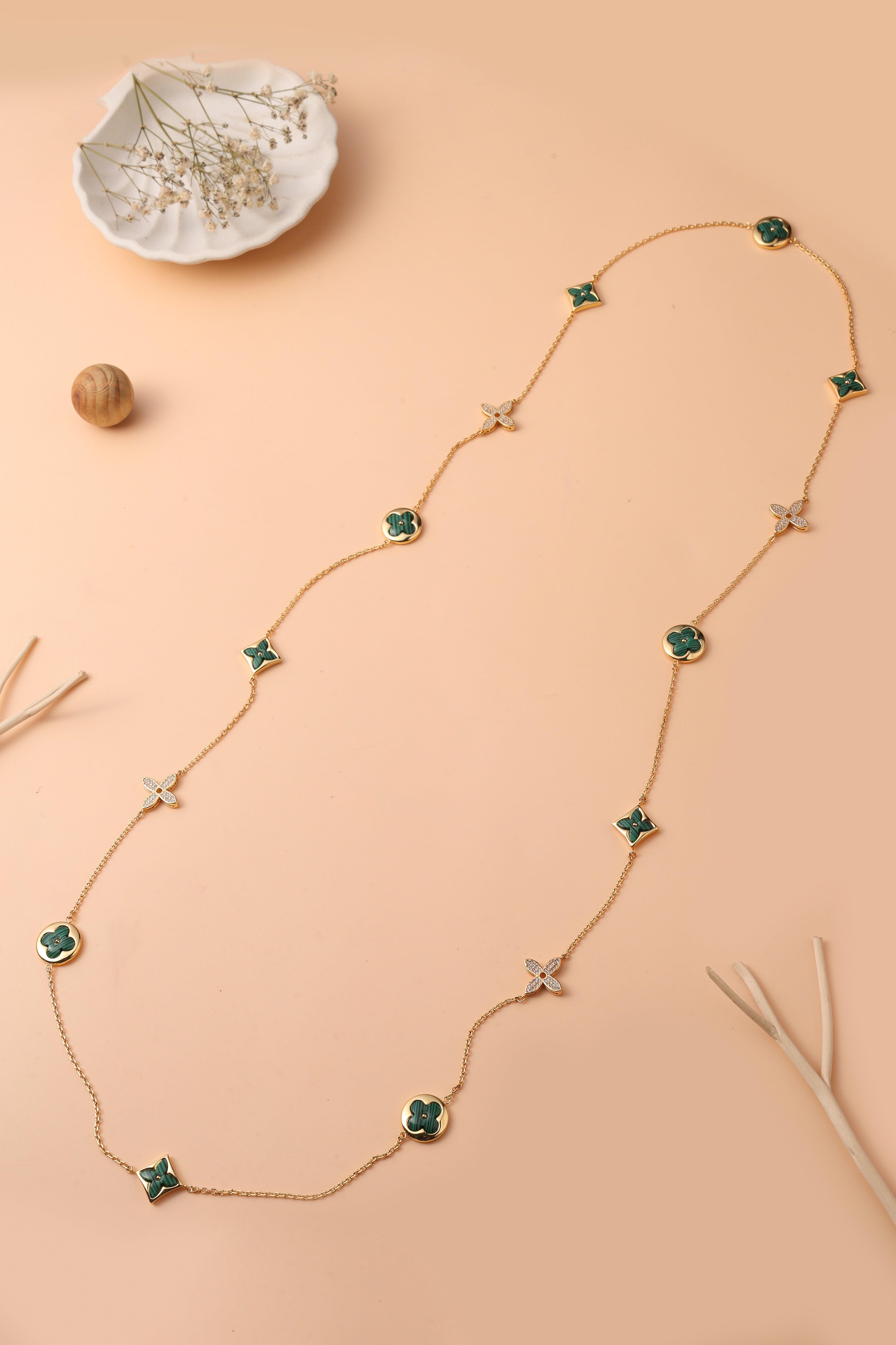 Soft Glow Neckchain