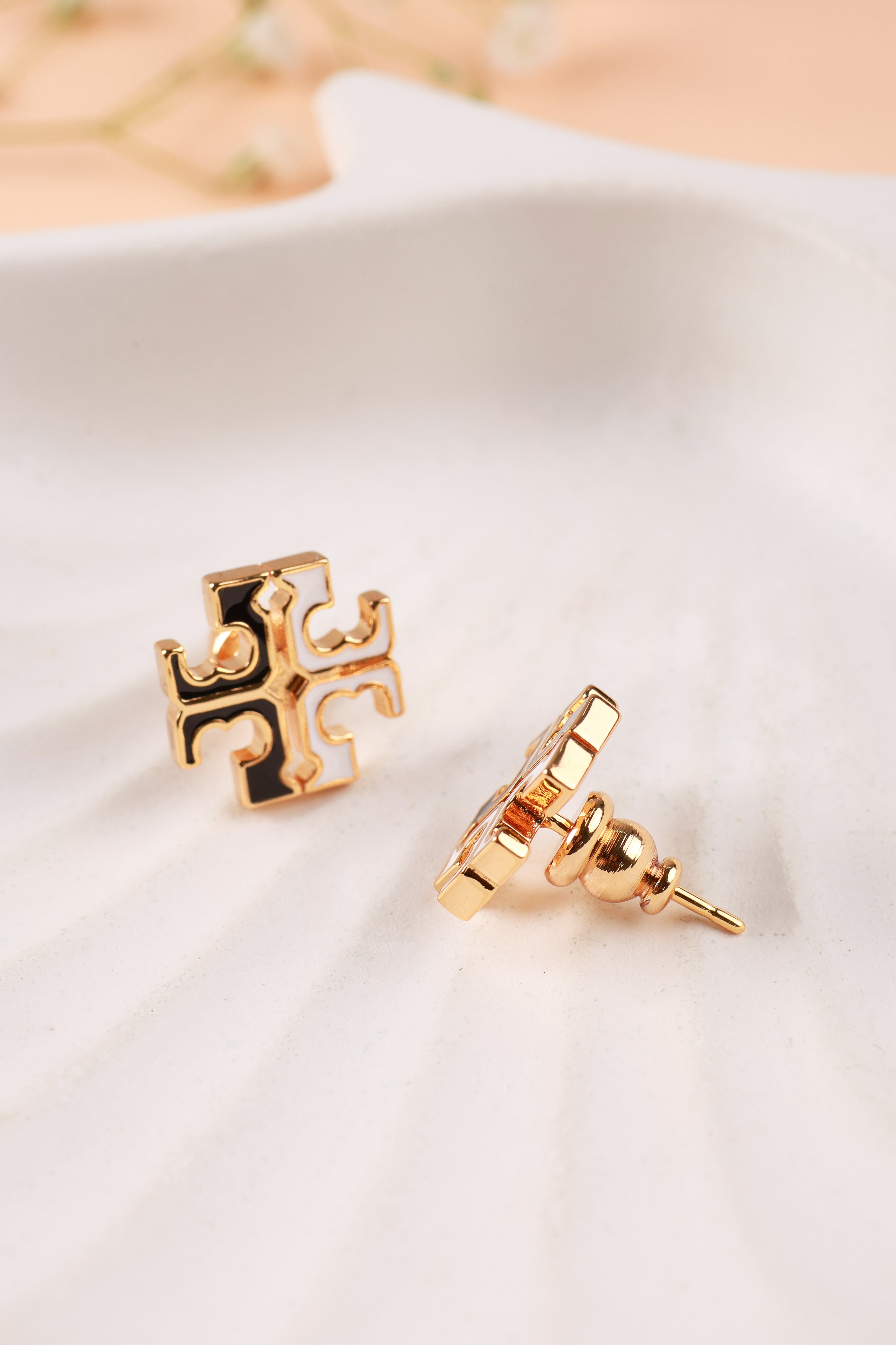 Monochrome Glam Gold Tori Bunch Studs