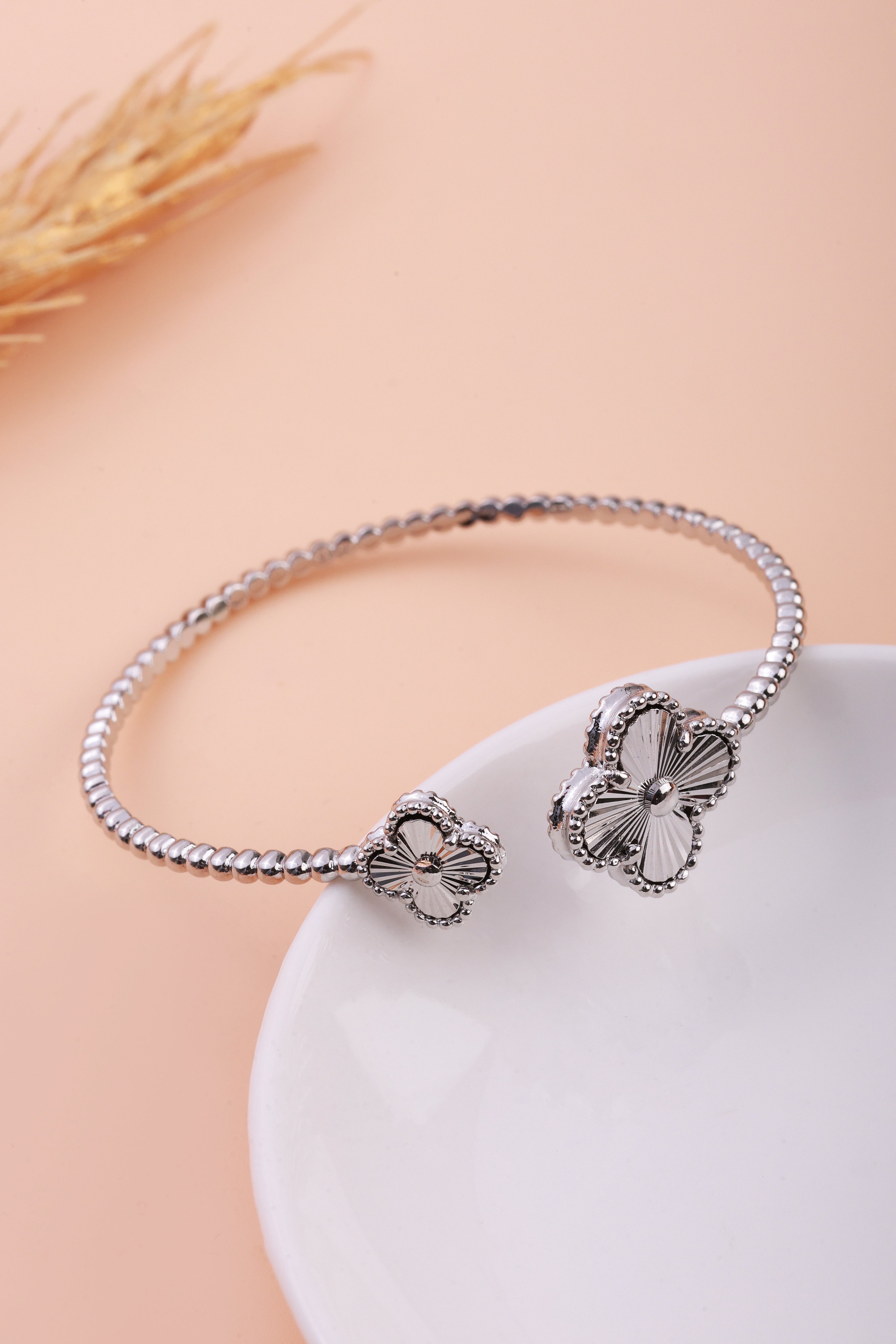 Dazzling Silver Flora Van Chief Bracelet