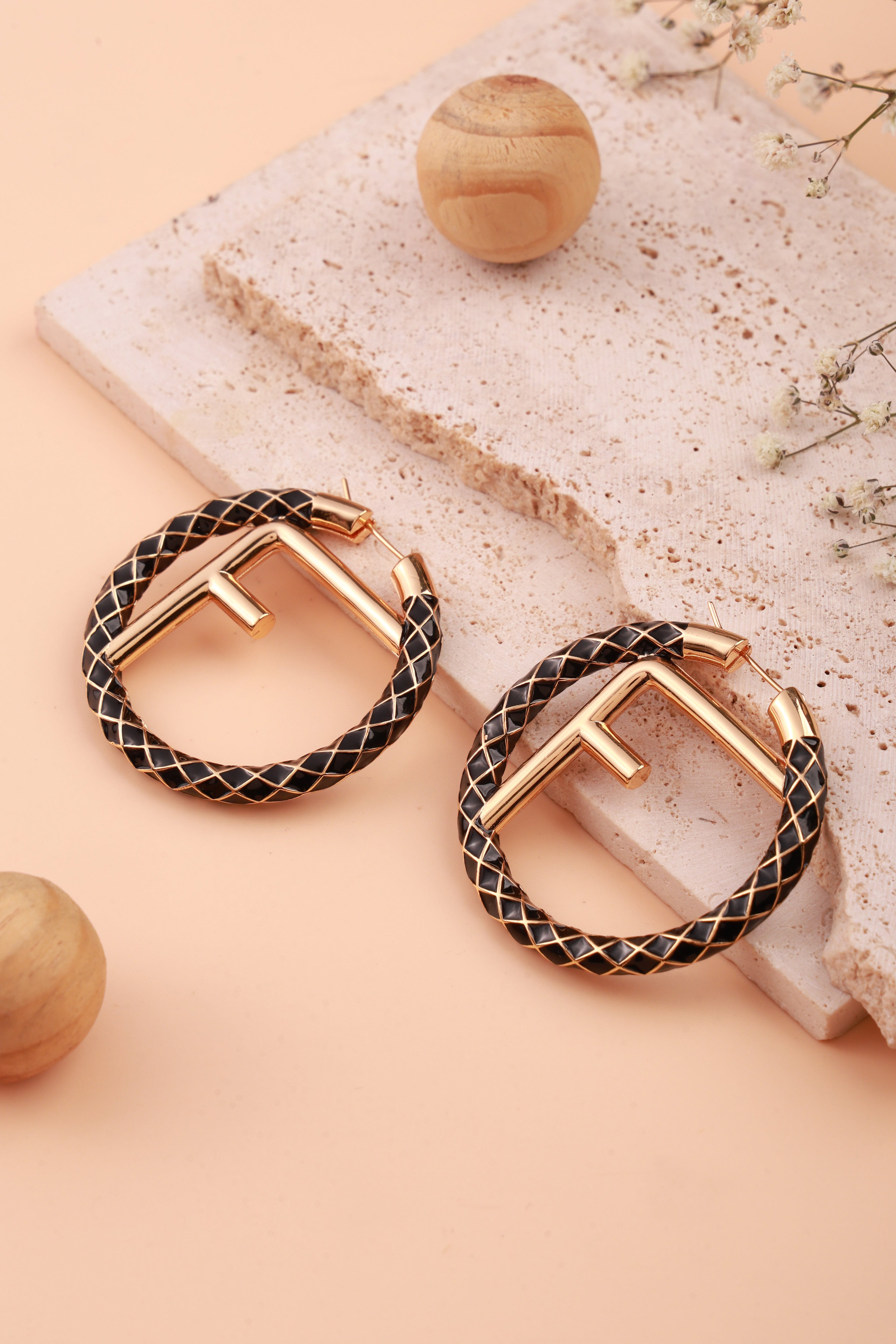 Stelier Crisscross Earrings