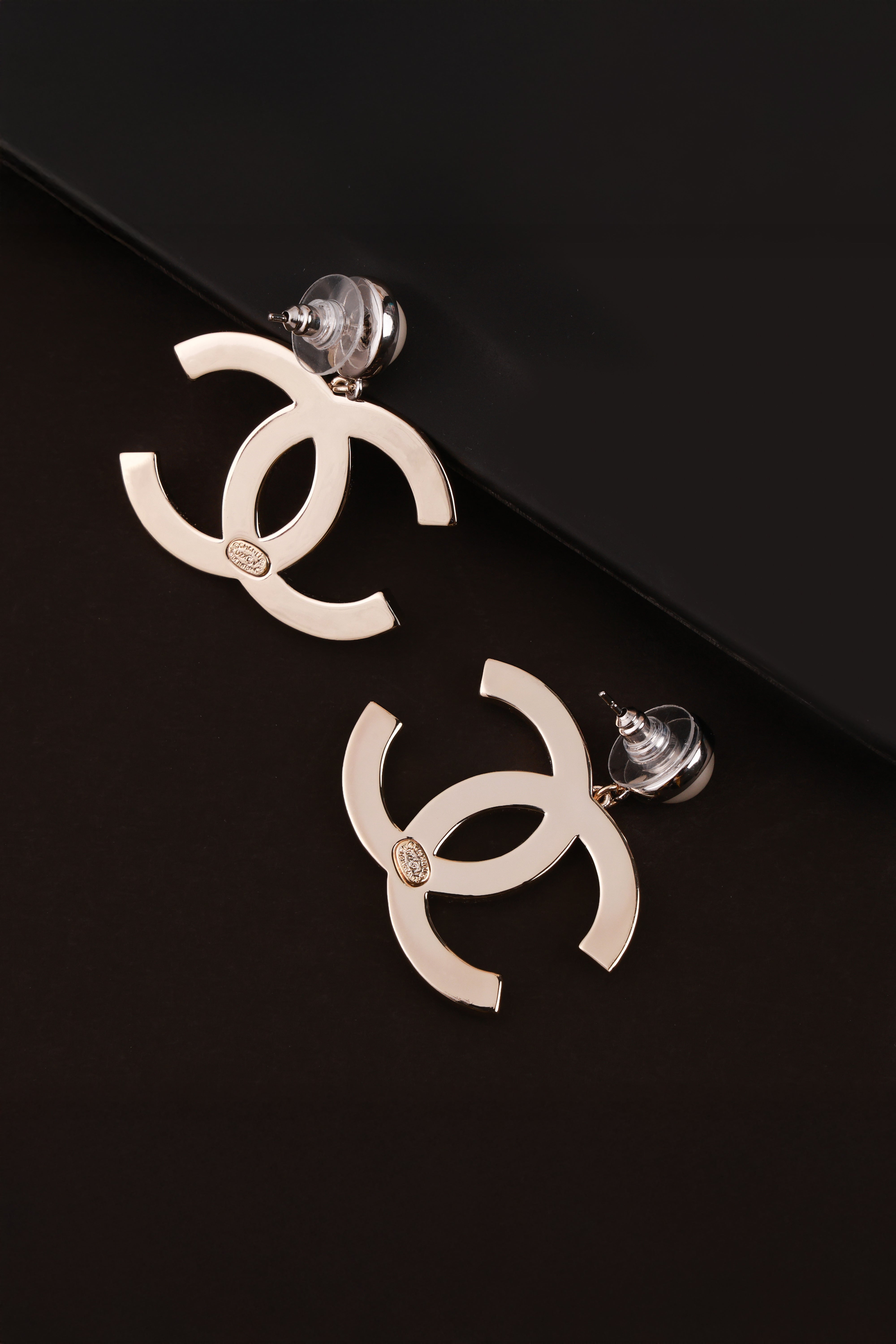 Illumed Pearl Shanel Earrings