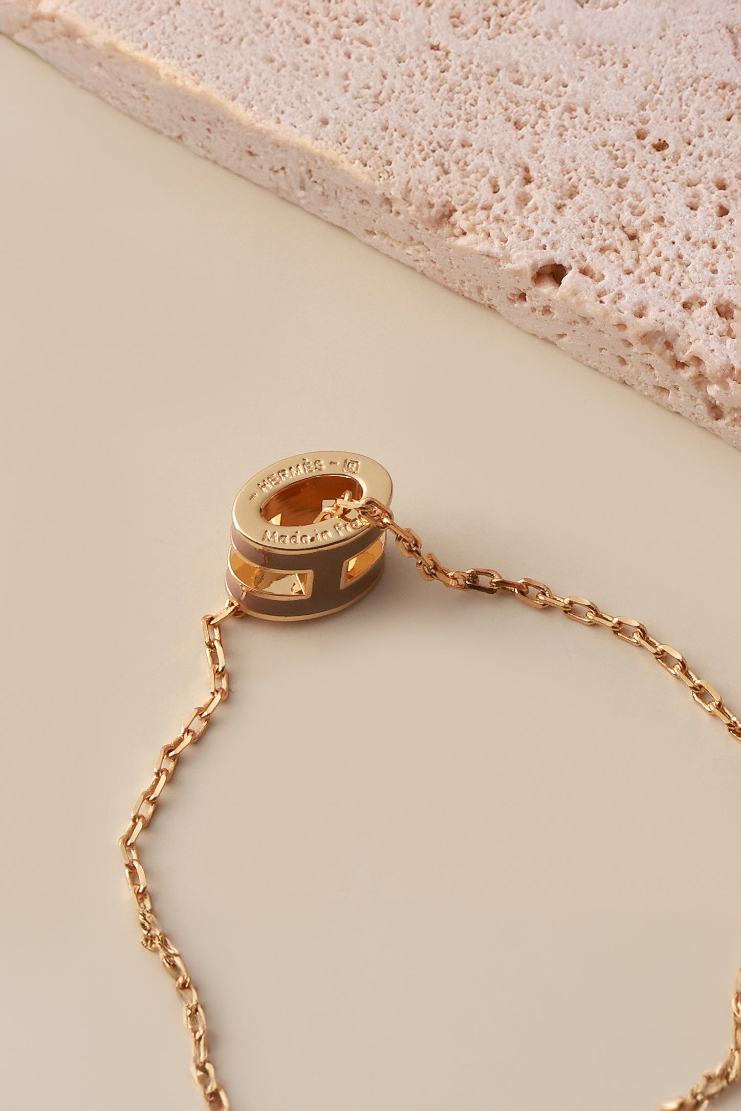 Brown Barrel Luxe Hermie Neckchain