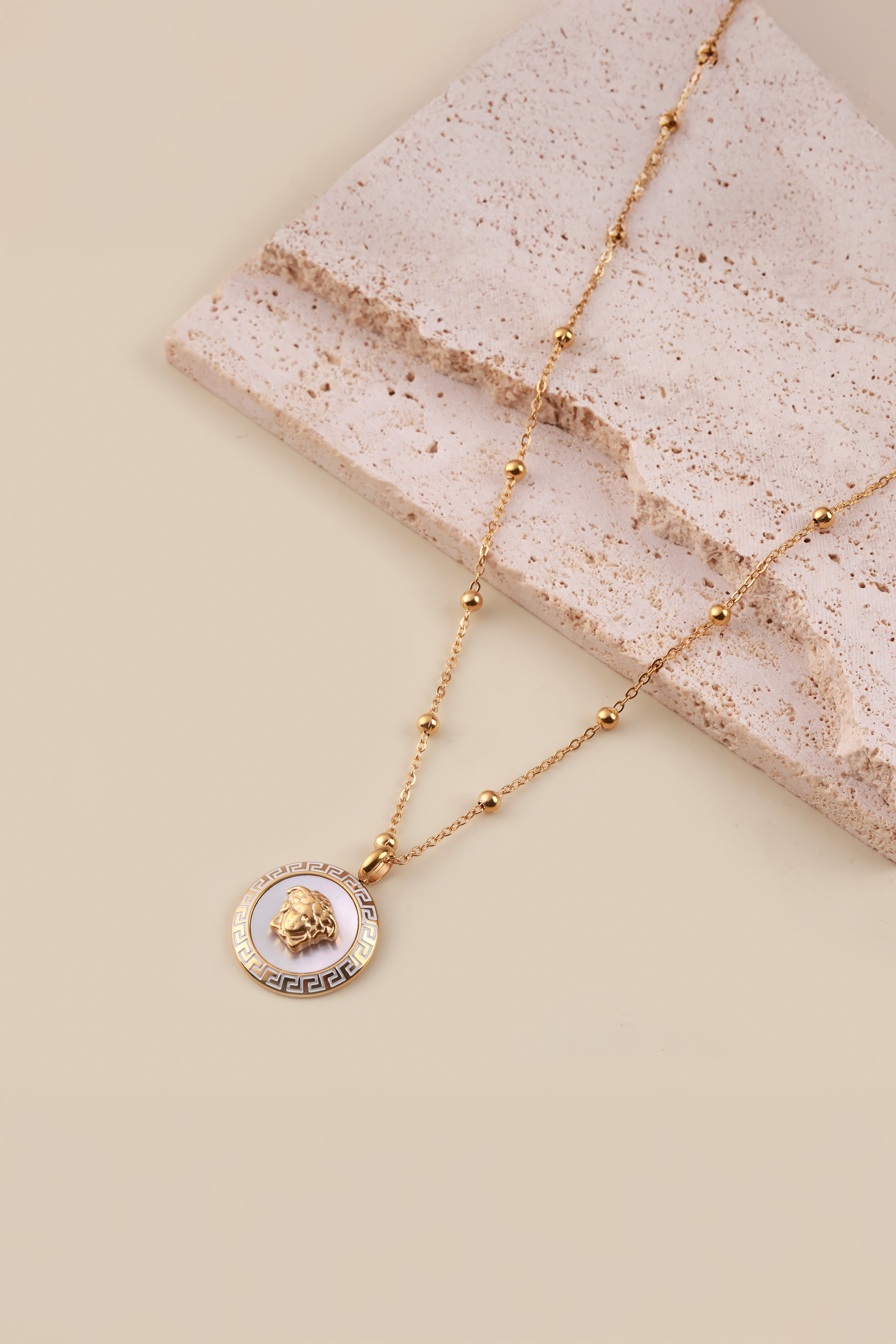 White Vibe Verche Neckchain