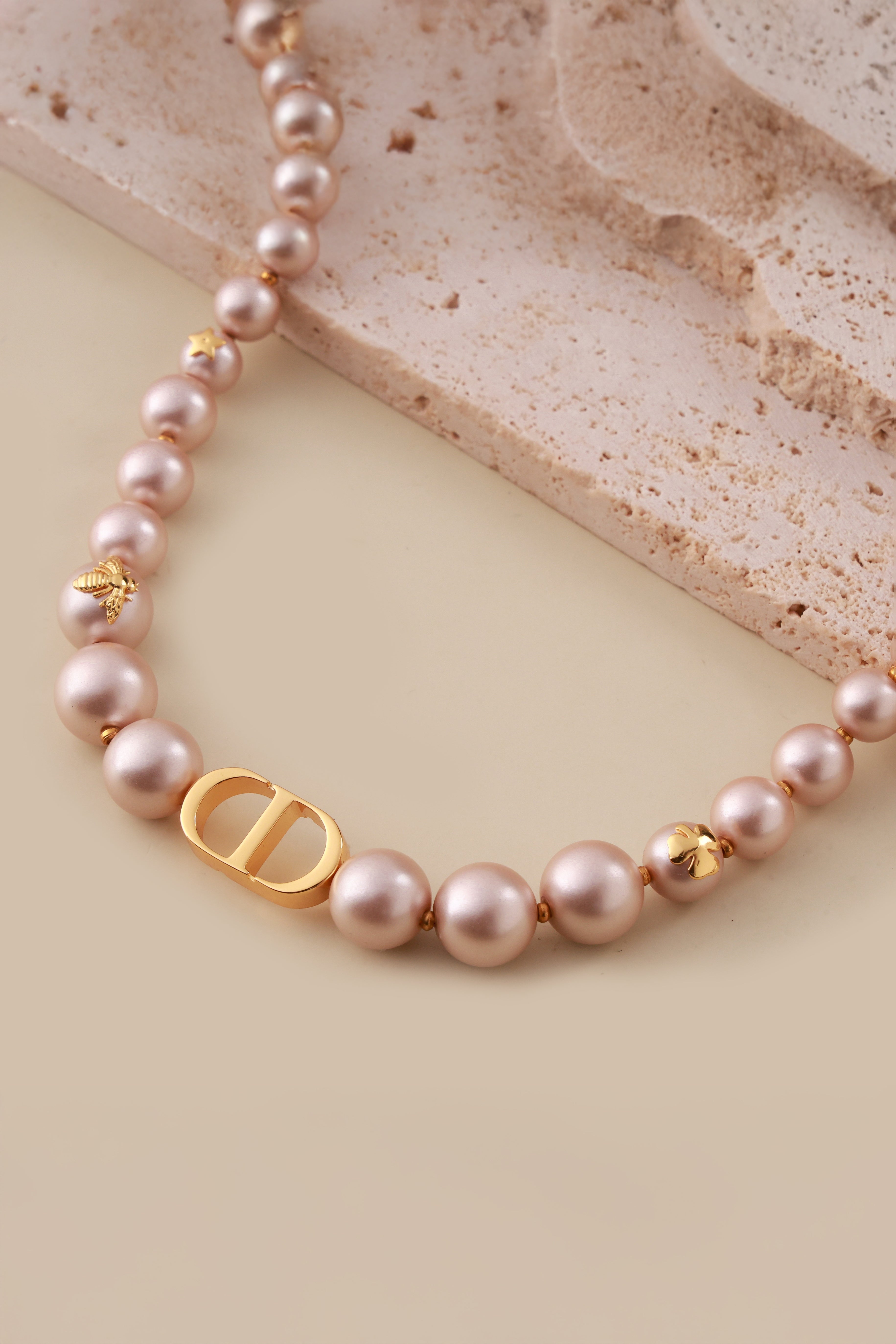 Pearlaura Diot Neckchain