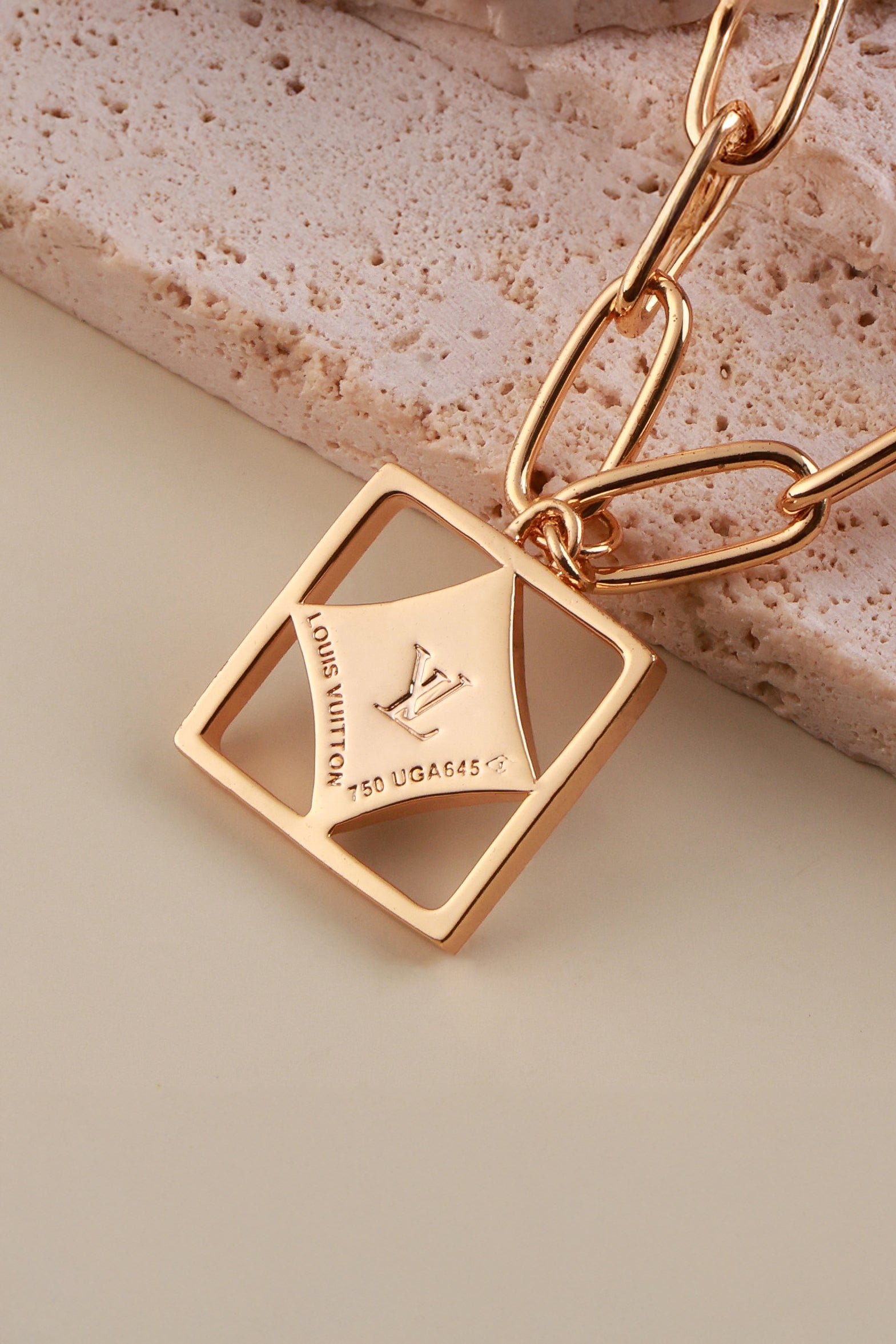 Florion Elvy Neckchain