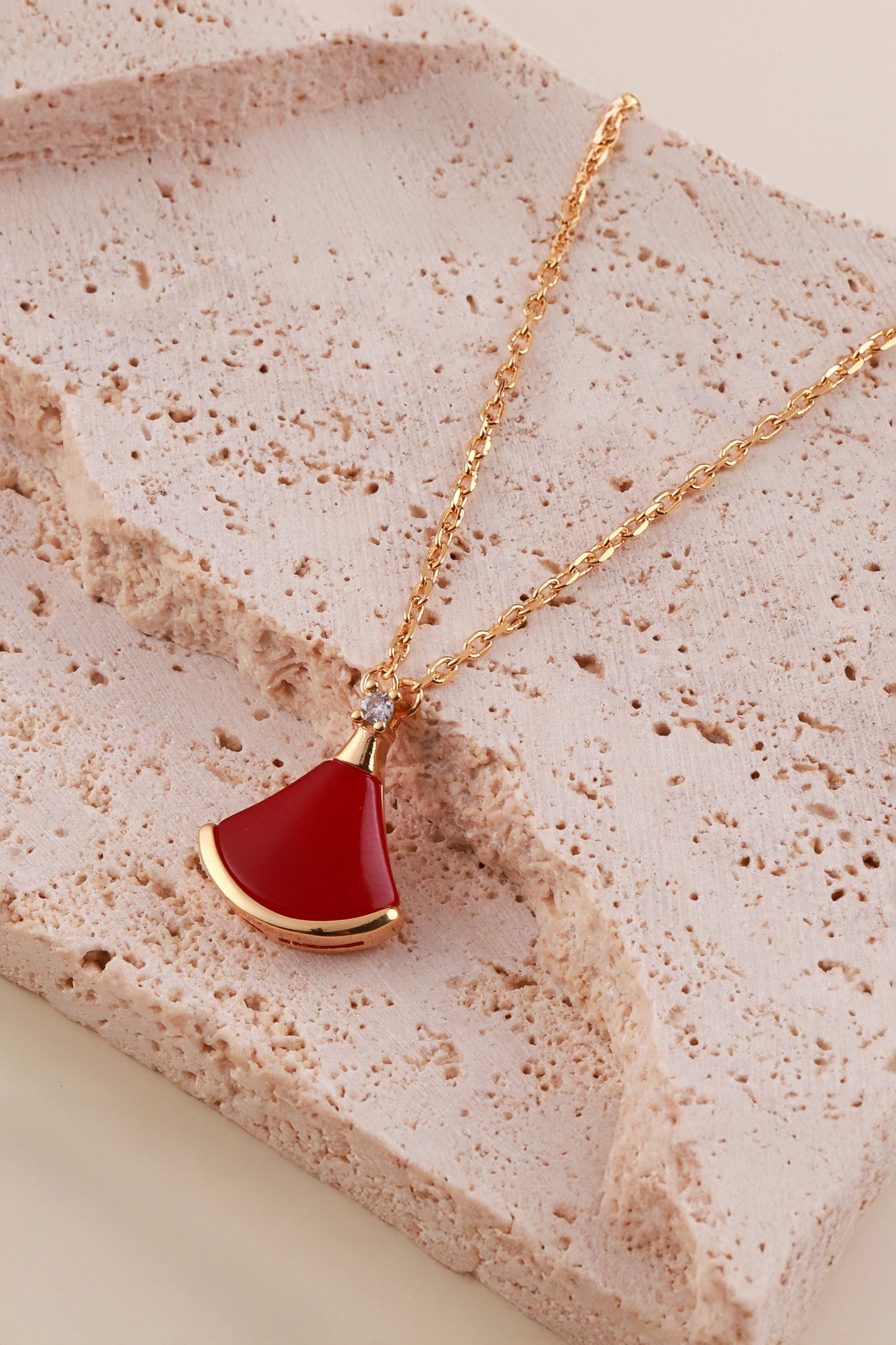 Red Gleam Bulgaree Neckchain
