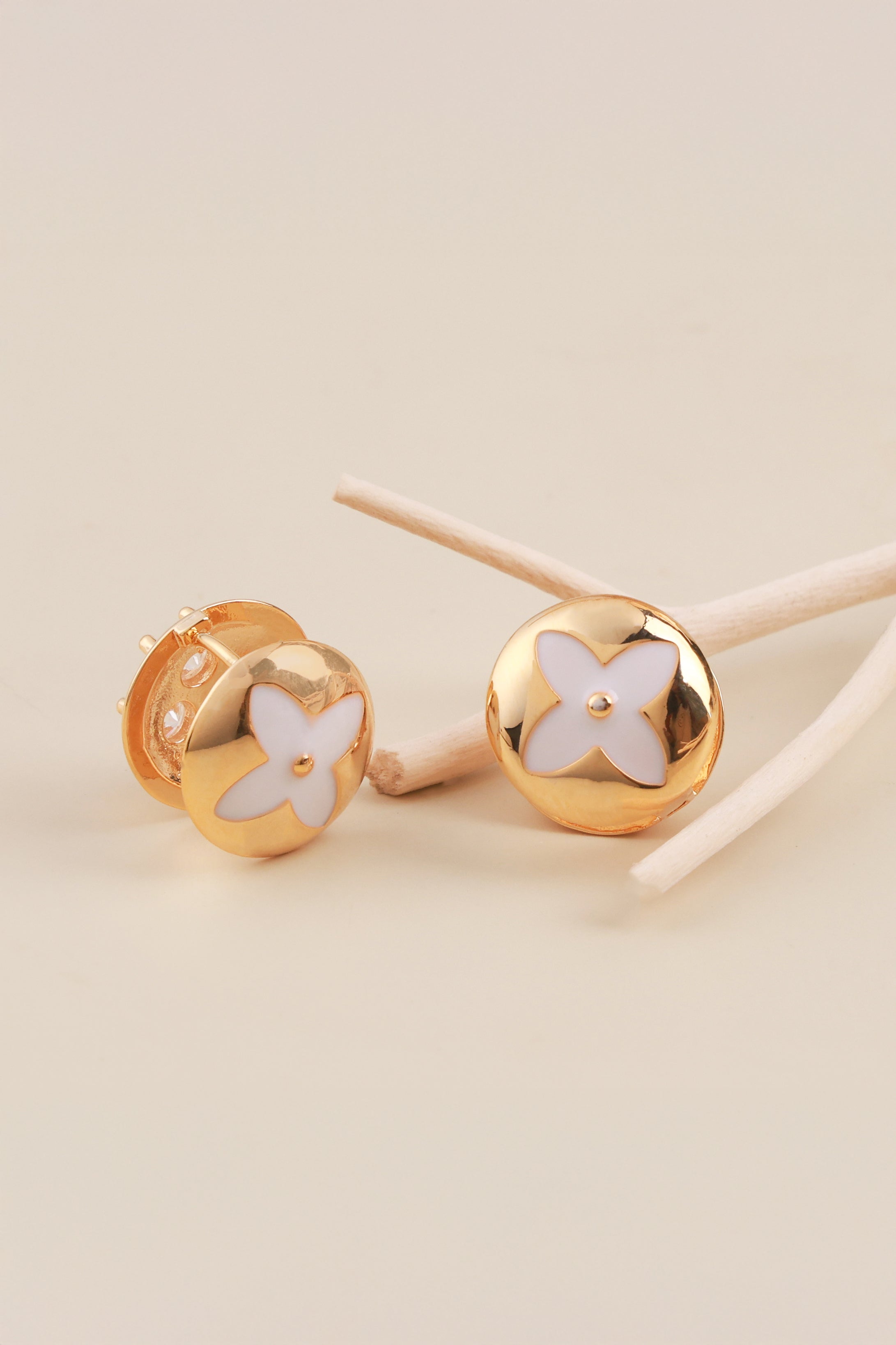 White Floral Elvy Studs