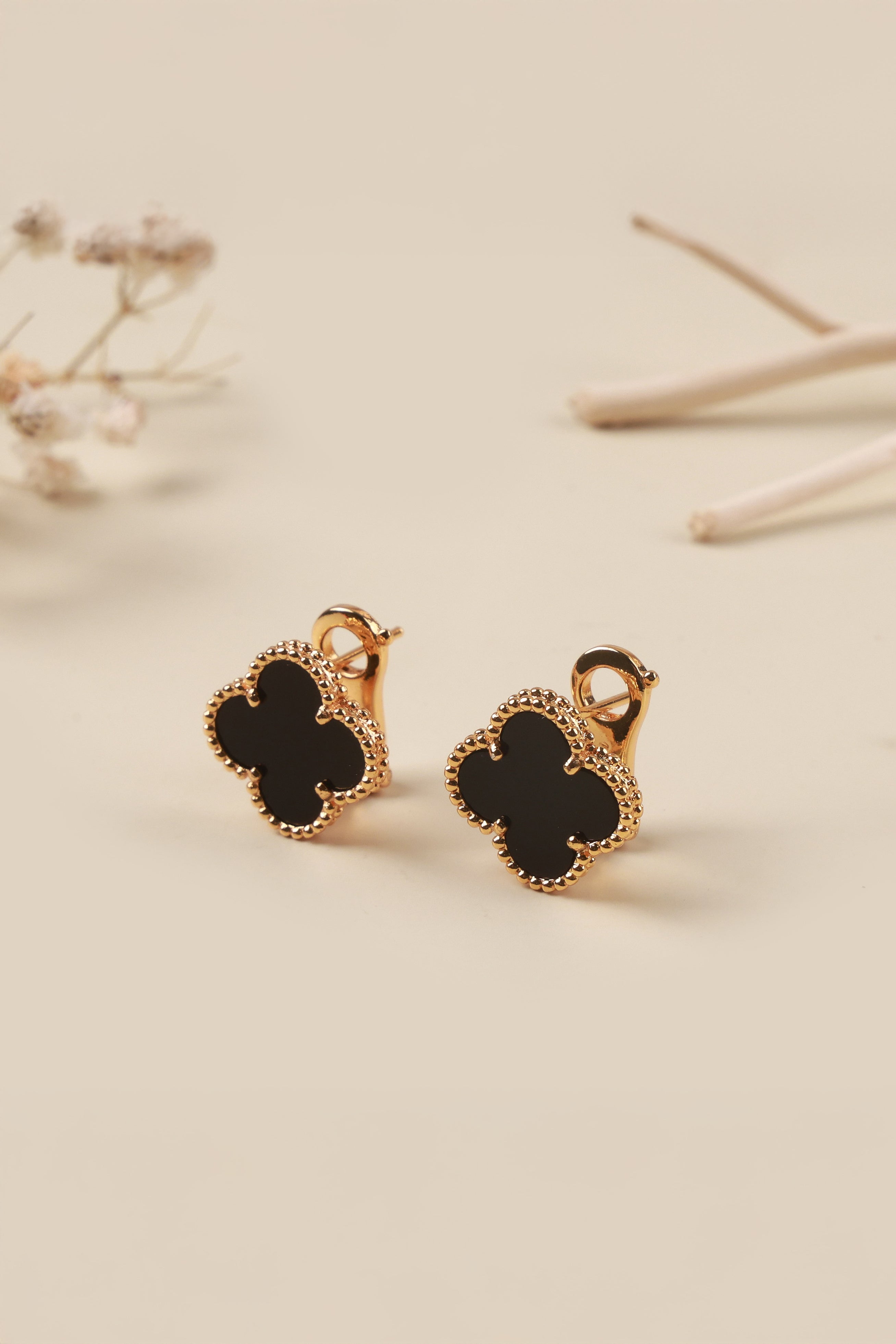 Black Petal Charms Omega Clip Van Chief Studs