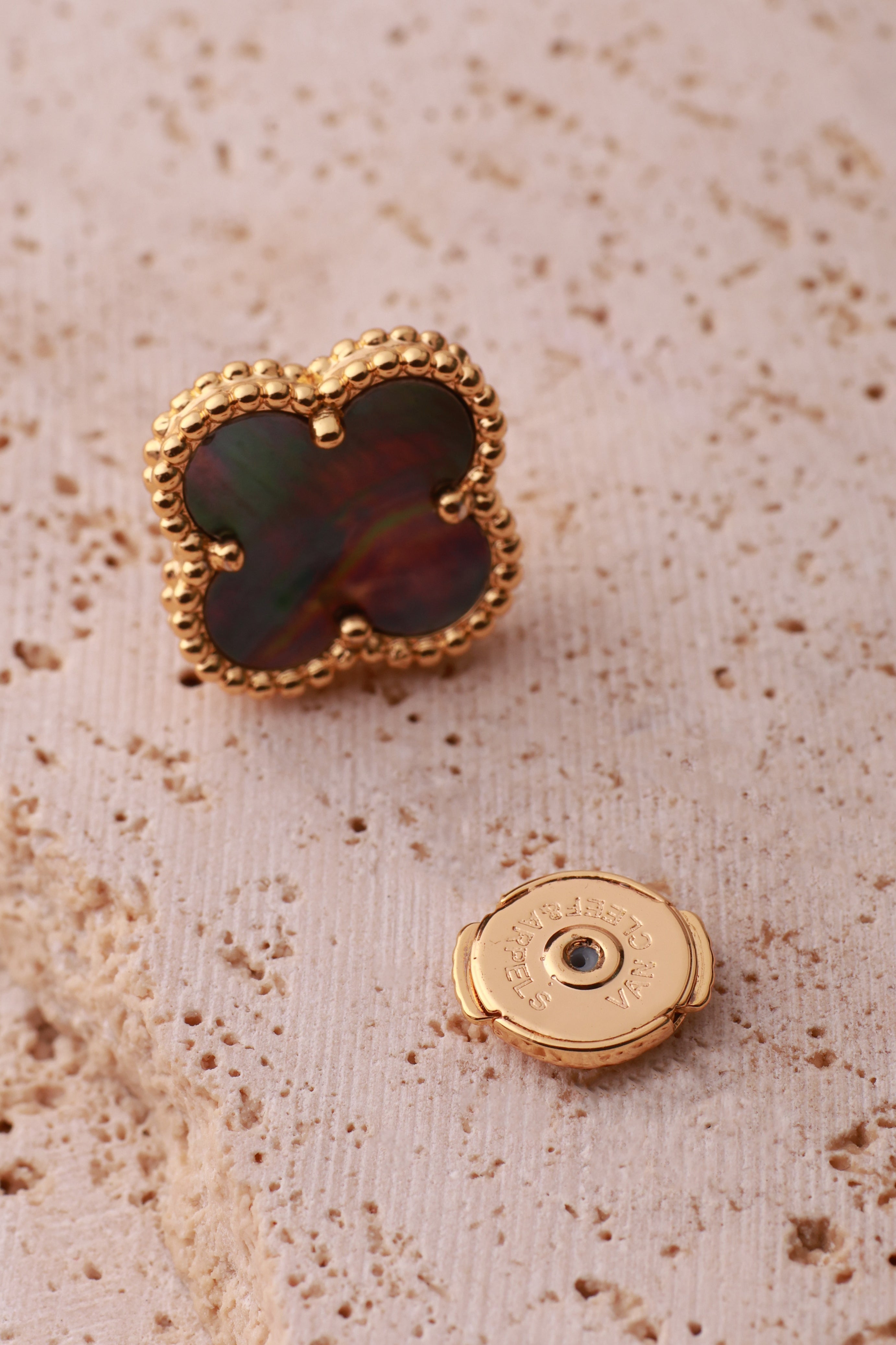 Petal Magic Van Chief Studs